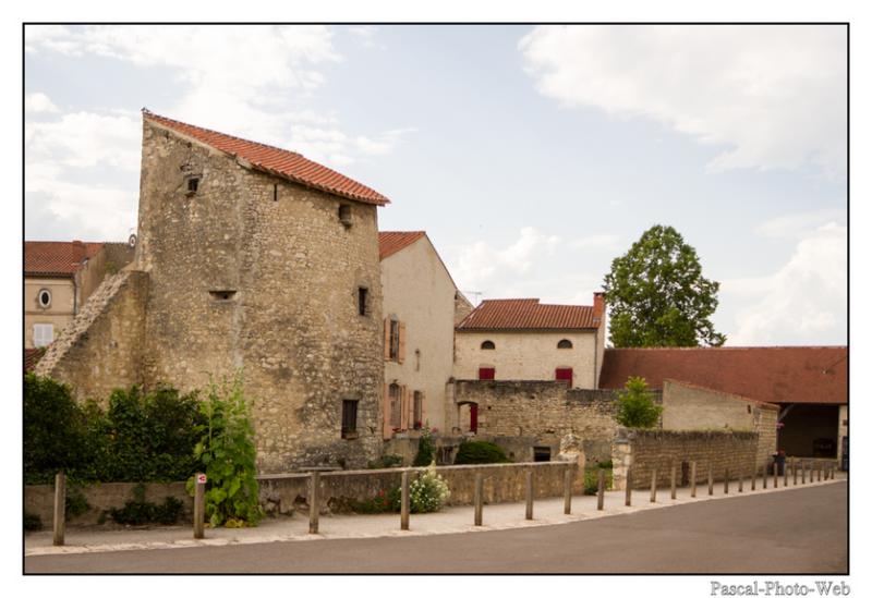 #Pascal-Photo-Web #Charroux #Paysage #Allier #France #campagne #Puy-de-D�me #patrimoine #touristique #village