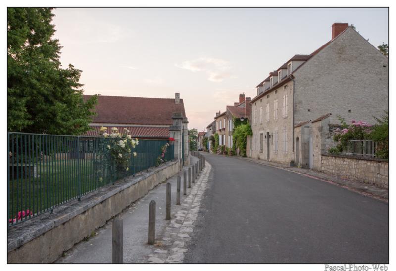 #Pascal-Photo-Web #Charroux #Paysage #Allier #France #campagne #Puy-de-D�me #patrimoine #touristique #village