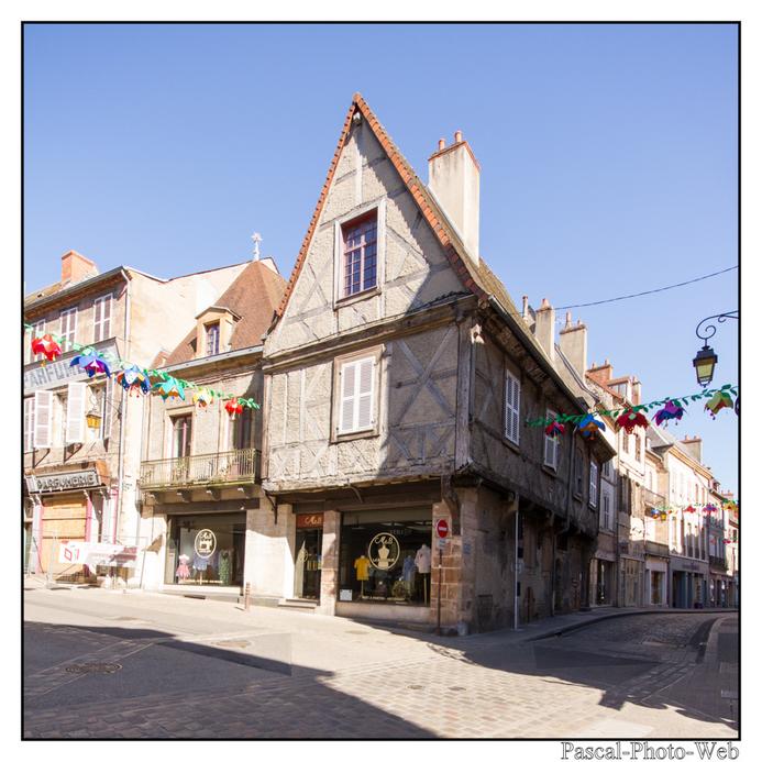 #Pascal-Photo-Web #Moulin #Paysage #Allier #France #campagne #Puy-de-D�me #patrimoine #touristique #village