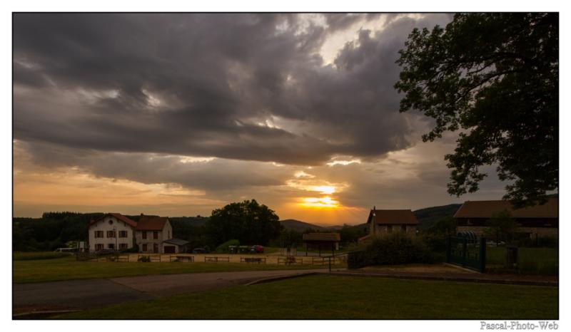 #Pascal-Photo-Web #Saint-Nicolas de Biefs #Paysage #Allier #France #campagne #Puy-de-D�me #patrimoine #touristique #village