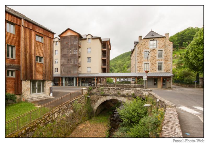 #Pascal-Photo-Web #Village #medieval #Chaude-Aigues #Paysage #Cantal #France #auvergne #patrimoine #touristique #15