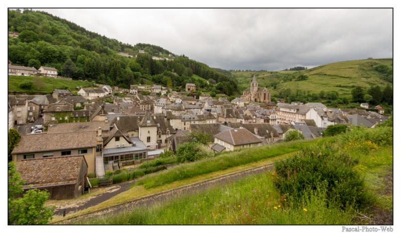 #Pascal-Photo-Web #Village #medieval #Chaude-Aigues #Paysage #Cantal #France #auvergne #patrimoine #touristique #15