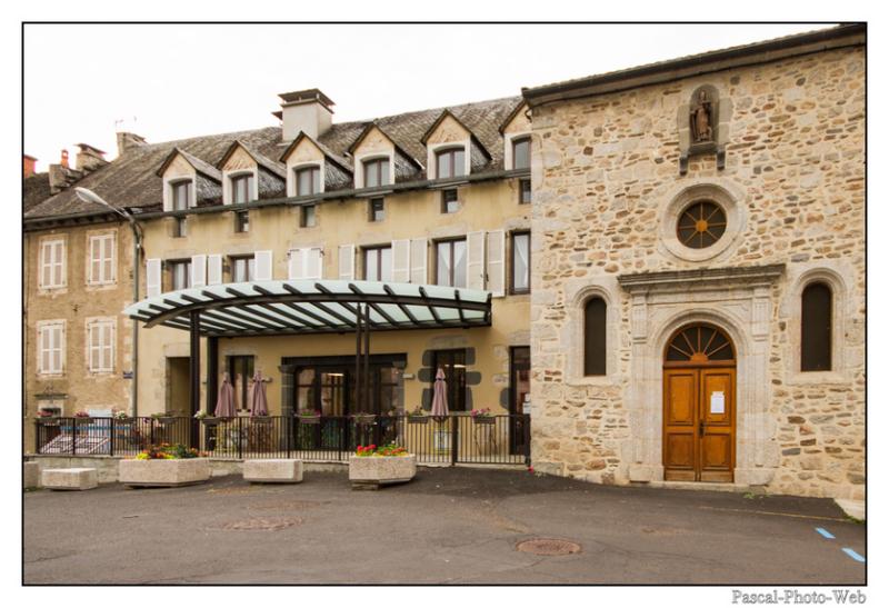 #Pascal-Photo-Web #Village #medieval #Chaude-Aigues #Paysage #Cantal #France #auvergne #patrimoine #touristique #15