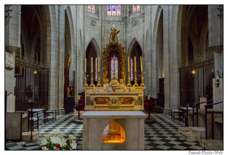 #Pascal-Photo-Web #Village #medieval #Saint-Flour #Paysage #Cantal #France #auvergne #patrimoine #touristique #15
