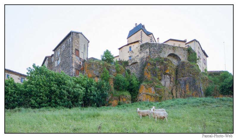 #Pascal-Photo-Web #Village #medieval #Saint-Flour #Paysage #Cantal #France #auvergne #patrimoine #touristique #15