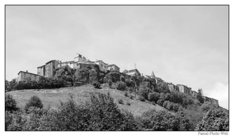 #Pascal-Photo-Web #Village #medieval #Saint-Flour #Paysage #Cantal #France #auvergne #patrimoine #touristique #15
