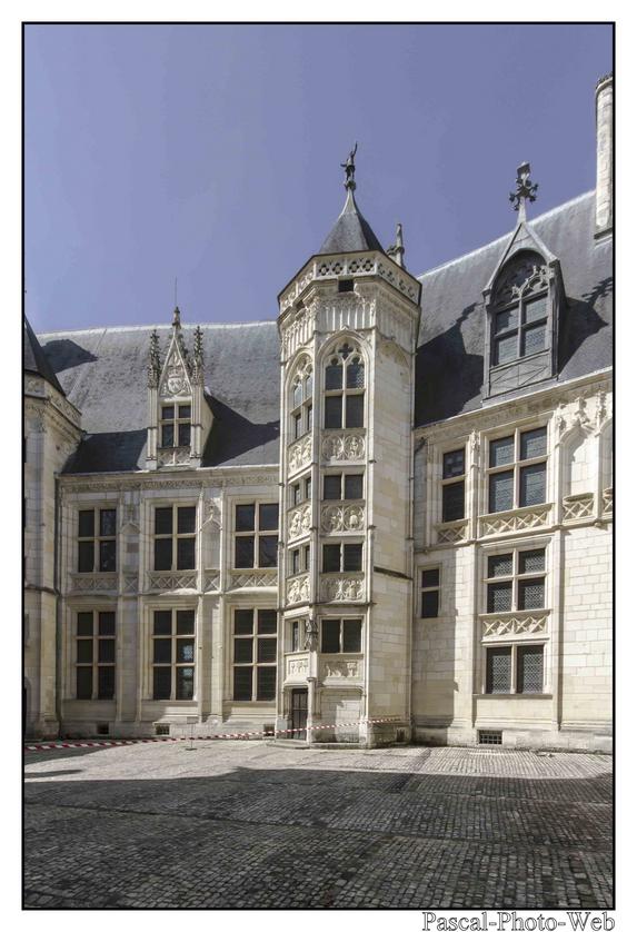#Pascal-Photo-Web #Ville #medieval #Bourges #Paysage #cher #France #patrimoine #touristique #centre-val-de-loire #18