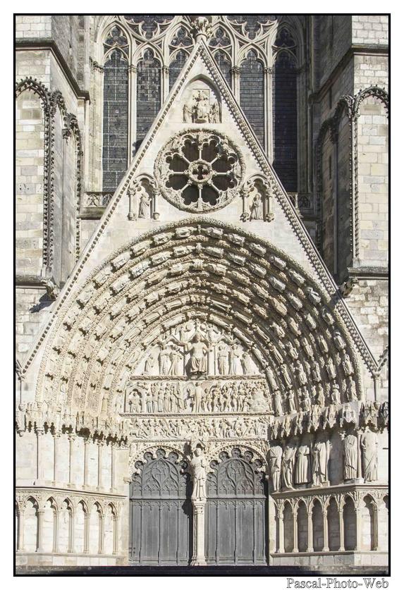 #Pascal-Photo-Web #Ville #medieval #Bourges #Paysage #cher #France #patrimoine #touristique #centre-val-de-loire #18