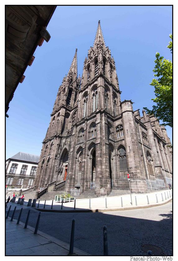 #Pascal-Photo-Web #Village #medieval #Clermont-Ferand #Paysage #Puy-de-D�me #France #auvergne #patrimoine #touristique
