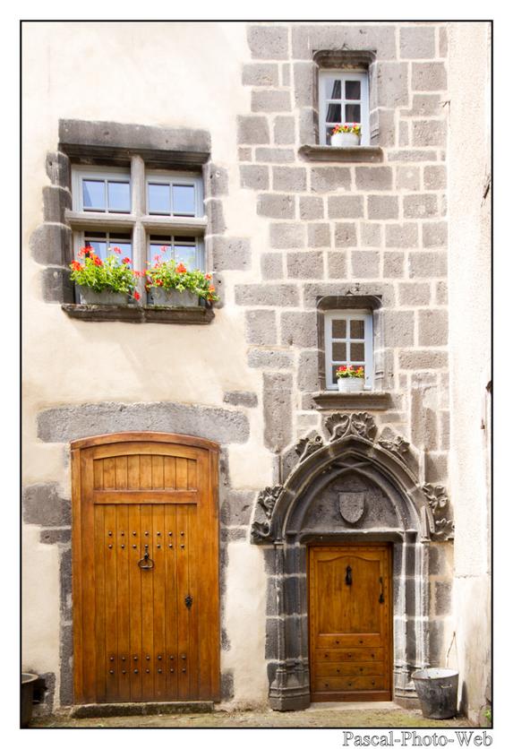 #Pascal-Photo-Web #Village #medieval #Besse-et-Saint-Anastaise #Paysage #Puy-de-D�me #France #auvergne #patrimoine #touristique