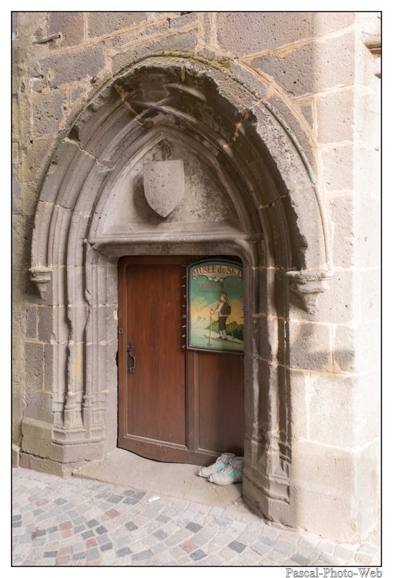 #Pascal-Photo-Web #Village #medieval #Besse-et-Saint-Anastaise #Paysage #Puy-de-D�me #France #auvergne #patrimoine #touristique