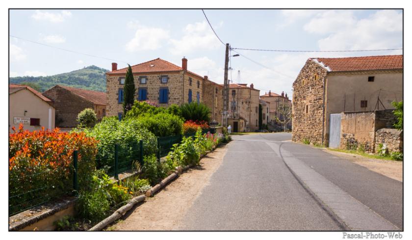 #Pascal-Photo-Web #Village #medieval #Boudes #Paysage #Puy-de-D�me #France #auvergne #patrimoine #touristique