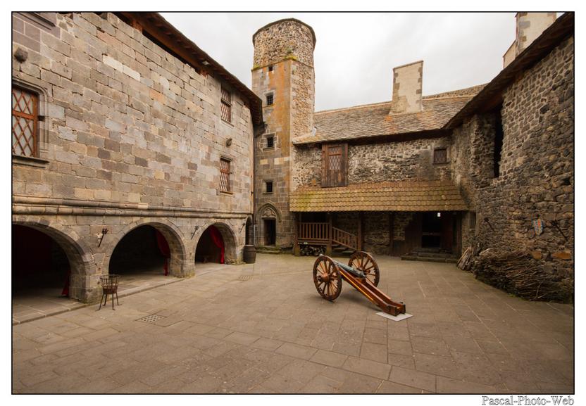 #Pascal-Photo-Web #Ville #Murol #medieval #Paysage #Puy-de-D�me #France #auvergne #patrimoine #touristique