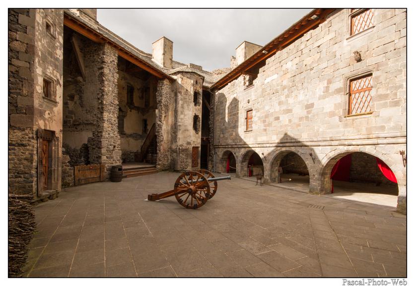 #Pascal-Photo-Web #Ville #Murol #medieval #Paysage #Puy-de-D�me #France #auvergne #patrimoine #touristique