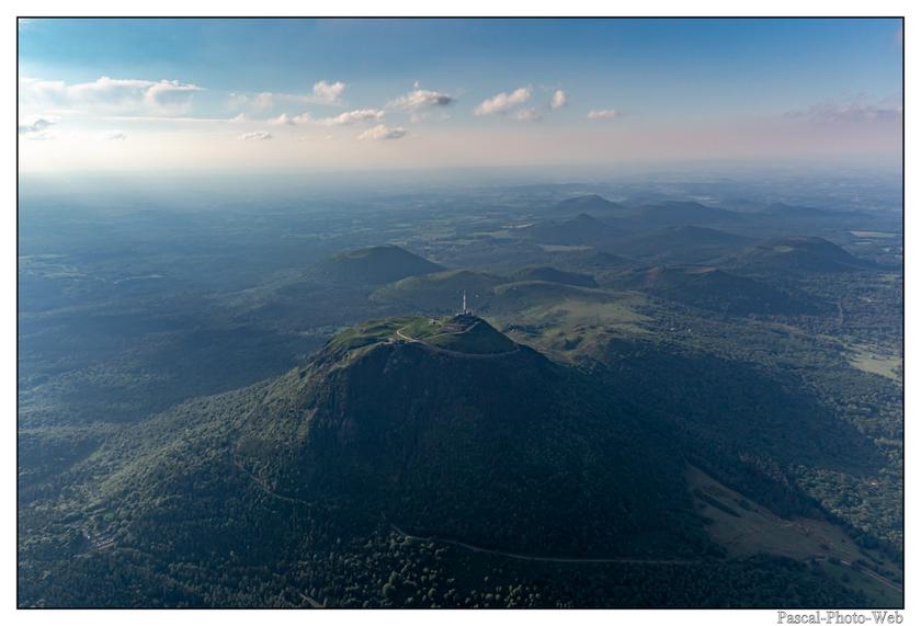 #Pascal-Photo-Web #Ville #Paysage #Puy-de-D�me #France #auvergne #patrimoine #touristique #medieval #montgolfiere
