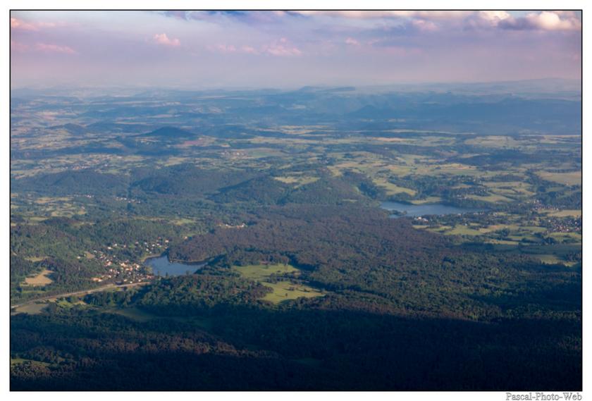 #Pascal-Photo-Web #Ville #Paysage #Puy-de-D�me #France #auvergne #patrimoine #touristique #medieval #montgolfiere