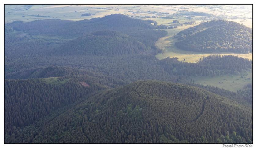 #Pascal-Photo-Web #Ville #Paysage #Puy-de-D�me #France #auvergne #patrimoine #touristique #medieval #montgolfiere