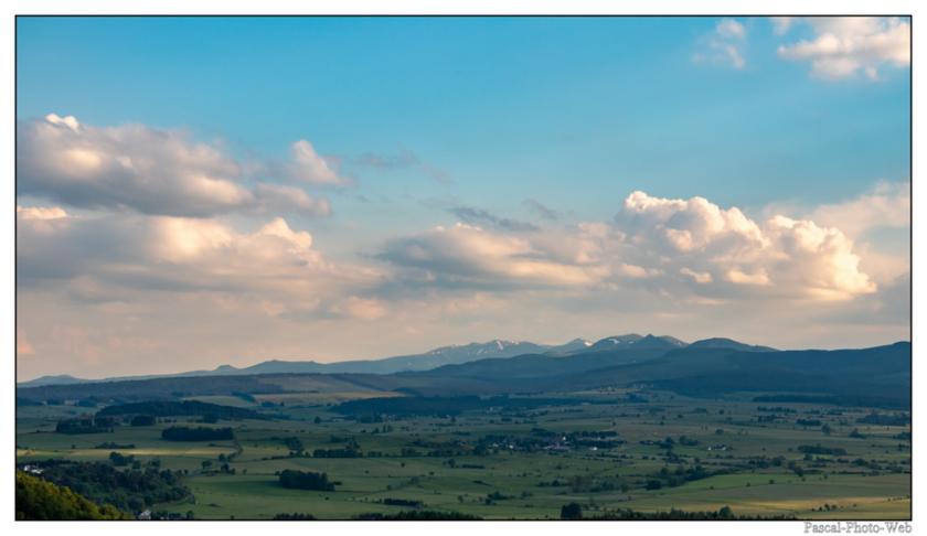 #Pascal-Photo-Web #Ville #Paysage #Puy-de-D�me #France #auvergne #patrimoine #touristique #medieval #montgolfiere