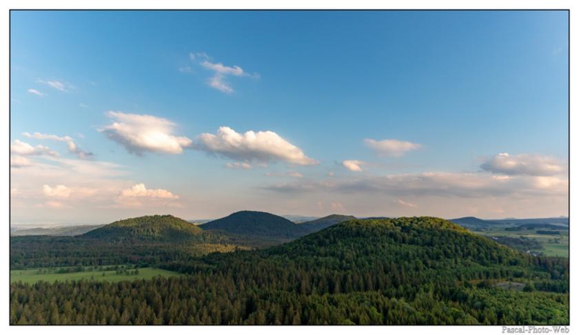 #Pascal-Photo-Web #Ville #Paysage #Puy-de-D�me #France #auvergne #patrimoine #touristique #medieval #montgolfiere