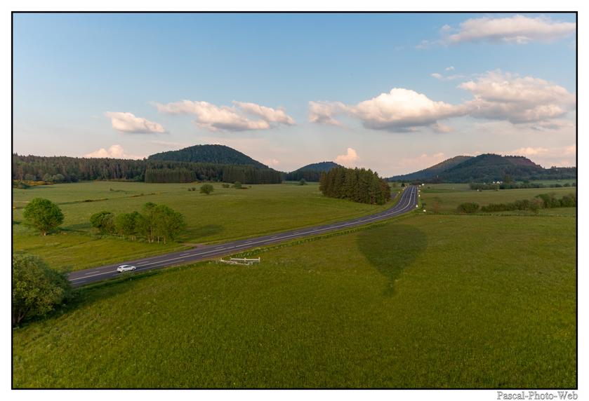 #Pascal-Photo-Web #Ville #Paysage #Puy-de-D�me #France #auvergne #patrimoine #touristique #medieval #montgolfiere