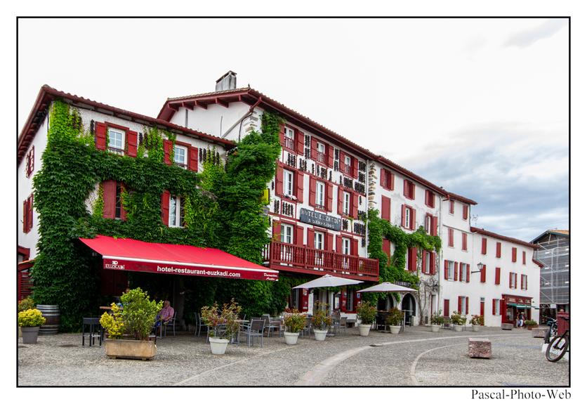 #espelette #pascal-photo-web #pyr�n�es-atlantique #pyr�n�es #64 #france #sud #ouest #photo #montagne #paysage #piment