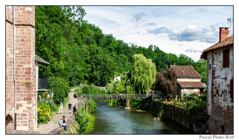 #pascal-photo-web #pyr�n�es-atlantique #pyr�n�es #64 #france #sud #ouest #photo #montagne #paysage #piment #saint-jean-pied-de-port