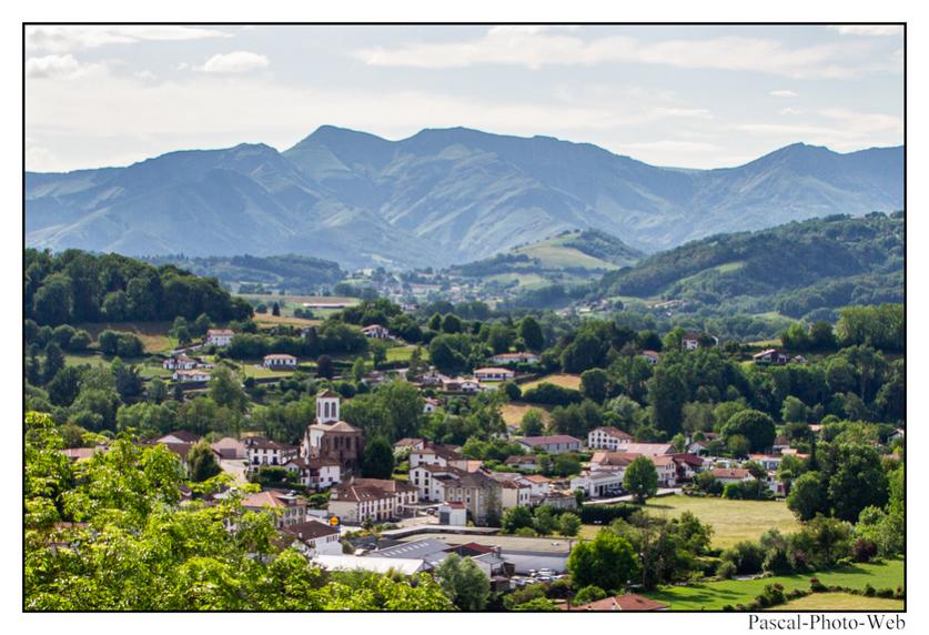 #pascal-photo-web #pyr�n�es-atlantique #pyr�n�es #64 #france #sud #ouest #photo #montagne #paysage #piment #saint-jean-pied-de-port