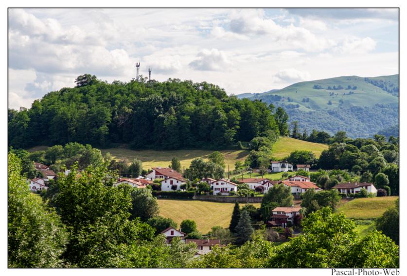 #pascal-photo-web #pyr�n�es-atlantique #pyr�n�es #64 #france #sud #ouest #photo #montagne #paysage #piment #saint-jean-pied-de-port