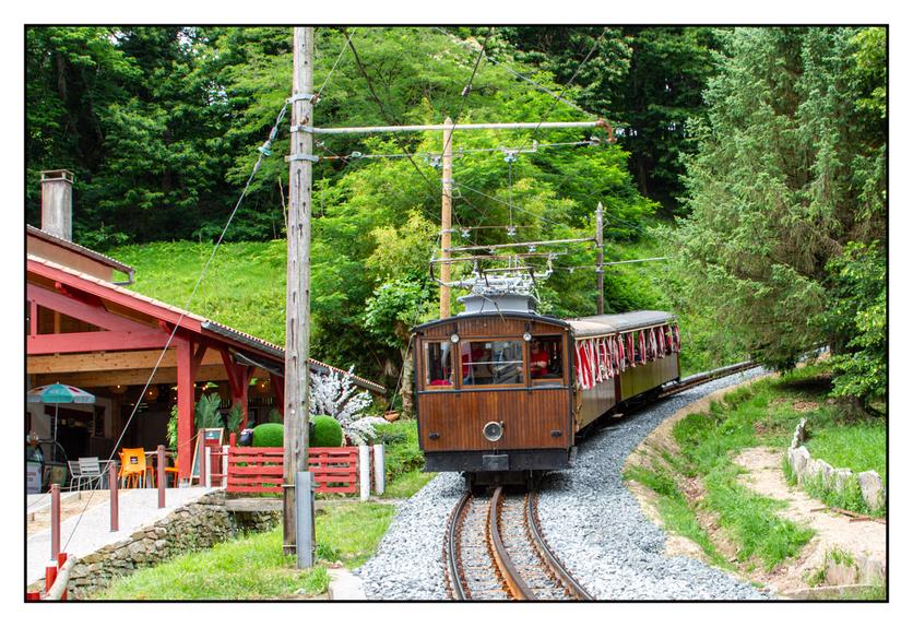 #pascal-photo-web #pyr�n�es-atlantique #pyr�n�es #64 #france #sud #ouest #photo #montagne #paysage #piment #sares #letraindelarhune #rhune