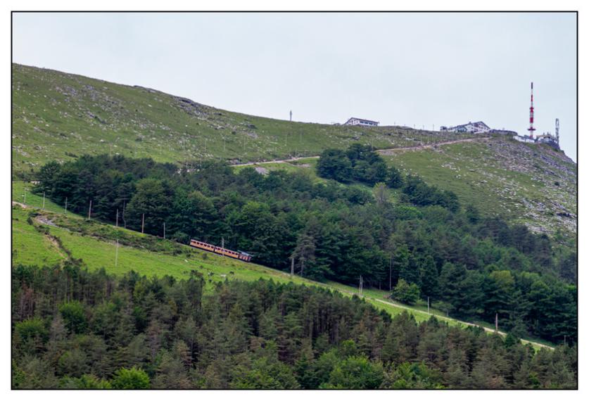 #pascal-photo-web #pyr�n�es-atlantique #pyr�n�es #64 #france #sud #ouest #photo #montagne #paysage #piment #sares #letraindelarhune #rhune