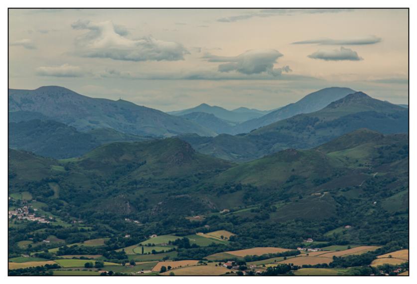 #pascal-photo-web #pyr�n�es-atlantique #pyr�n�es #64 #france #sud #ouest #photo #montagne #paysage #piment #sares #letraindelarhune #rhune