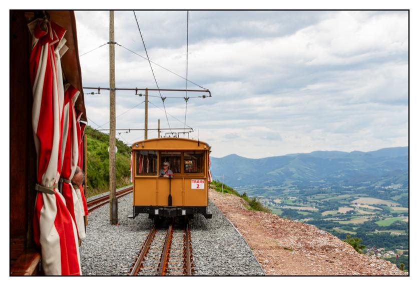 #pascal-photo-web #pyr�n�es-atlantique #pyr�n�es #64 #france #sud #ouest #photo #montagne #paysage #piment #sares #letraindelarhune #rhune