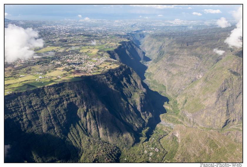 #Pascal-Photo-Web #photo #Lar�union #paysage #france #974 #tourisme #dom-tom #piton #volcan #fournaise #autogire #survol