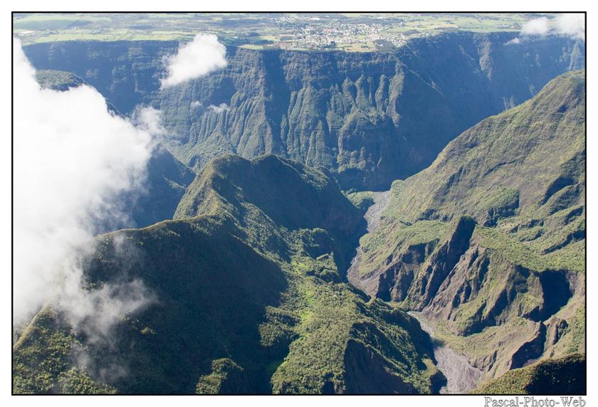 #Pascal-Photo-Web #photo #Lar�union #paysage #france #974 #tourisme #dom-tom #piton #volcan #fournaise #autogire #survol