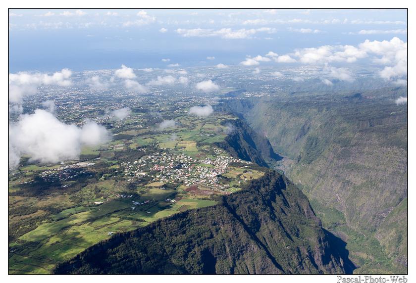 #Pascal-Photo-Web #photo #Lar�union #paysage #france #974 #tourisme #dom-tom #piton #volcan #fournaise #autogire #survol