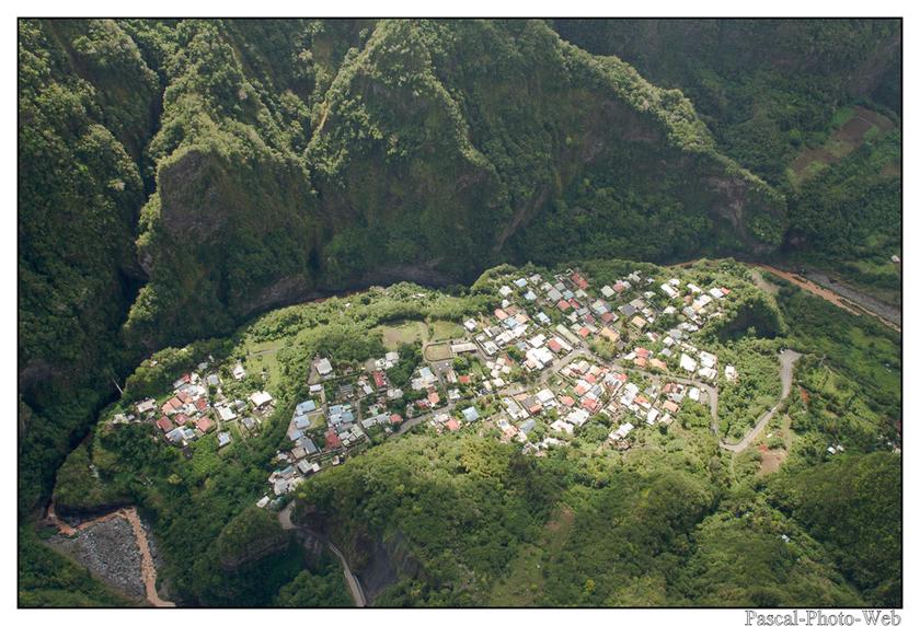 #Pascal-Photo-Web #photo #Lar�union #paysage #france #974 #tourisme #dom-tom #piton #volcan #fournaise #autogire #survol