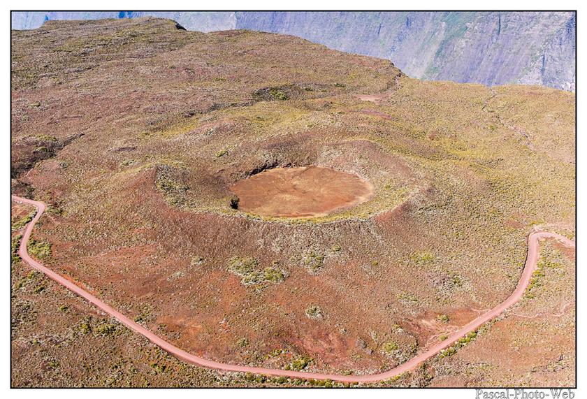 #Pascal-Photo-Web #photo #Lar�union #paysage #france #974 #tourisme #dom-tom #piton #volcan #fournaise #autogire #survol