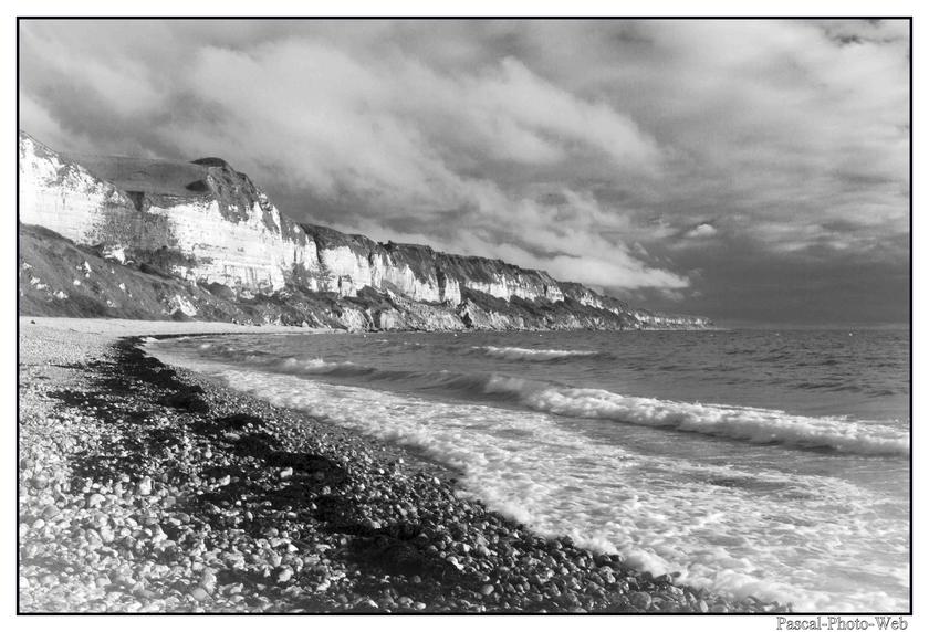 #Pascal-Photo-Web #photo #france #normandie #Antifer #plage #litoral #Falaise #noir et blanc