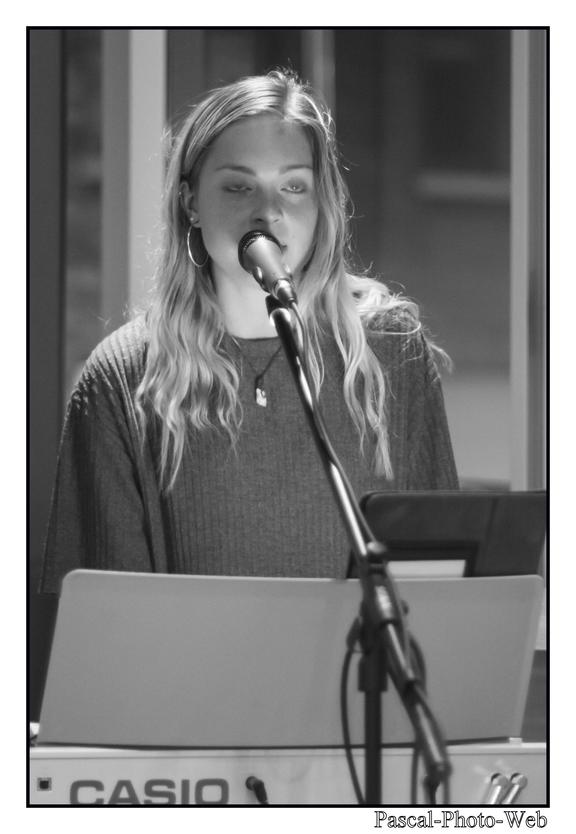 #Pascal-Photo-Web #photograhie #concert #musique #Laura #aunomad
