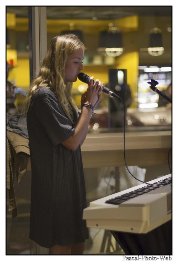 #Pascal-Photo-Web #photograhie #concert #musique #Laura #aunomad
