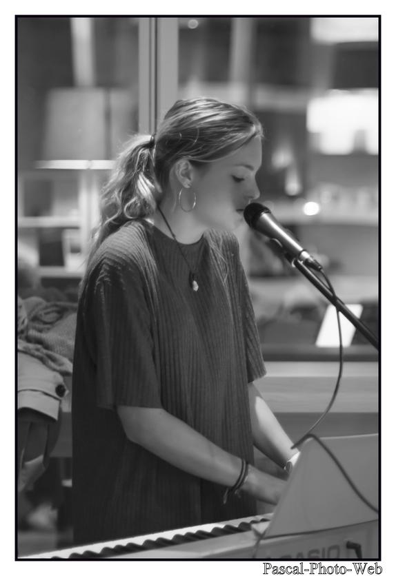 #Pascal-Photo-Web #photograhie #concert #musique #Laura #aunomad