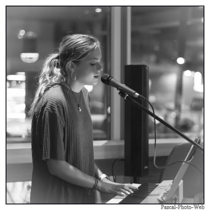 #Pascal-Photo-Web #photograhie #concert #musique #Laura #aunomad