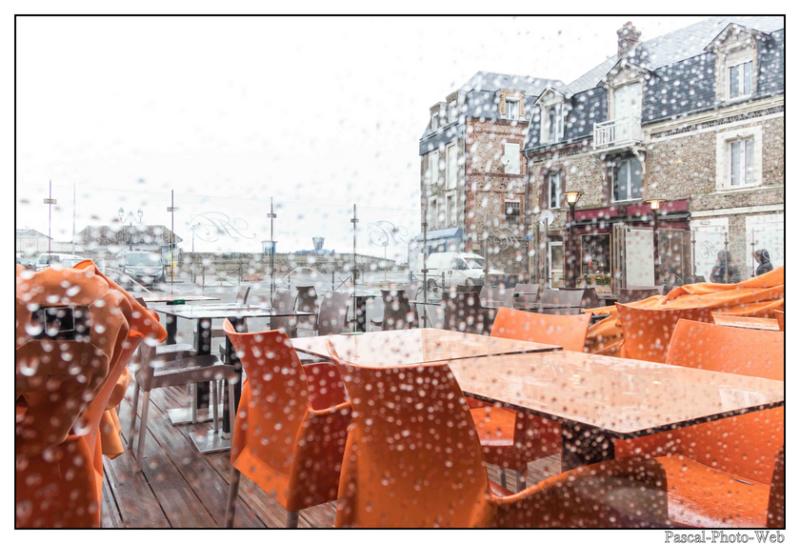 #Pascal-Photo-Web #Etretat #Paysage #Seine-Maritime #France #Litoral #Baln�aire #Lupin #Falaise #Normandie #76 Galets #patrimoine #plage #touristique #mer