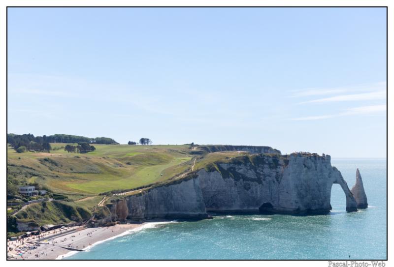 #Pascal-Photo-Web #Etretat #Paysage #Seine-Maritime #France #Litoral #Baln�aire #Lupin #Falaise #Normandie #76 Galets #patrimoine #plage #touristique #mer