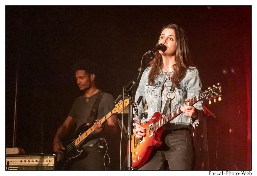 #pascal-photo-web #concert #LauraCox #auvalauxgr�s #musique #intime #LH #soir�e #photographie