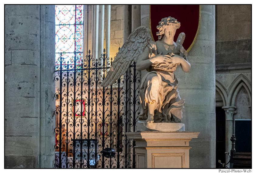  #urbain #lehavre #lisieux #pascal-photo-web #normandie #calvados #14 #france #nord #ouest #patrimoine #religion #cath�drale #vitraux